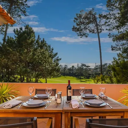 Penthouse Casa Astona * Amoreira (Leiria)